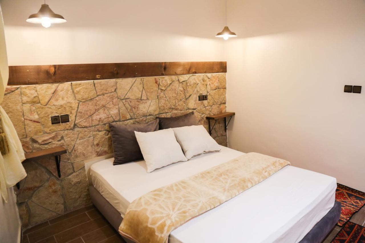 Issli Appartment Climatise Hiver Et Ete 아즈루 외부 사진