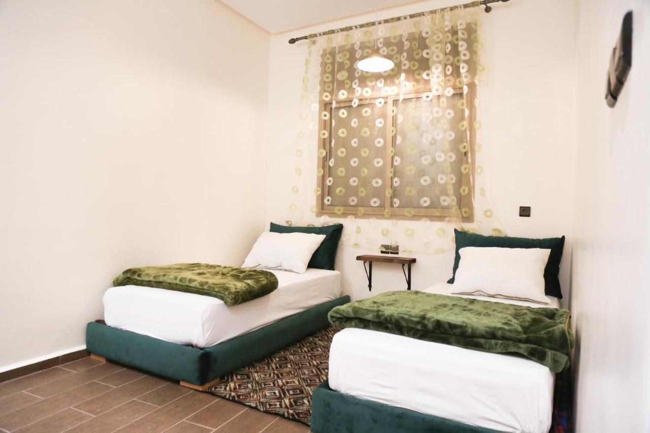 Issli Appartment Climatise Hiver Et Ete 아즈루 외부 사진