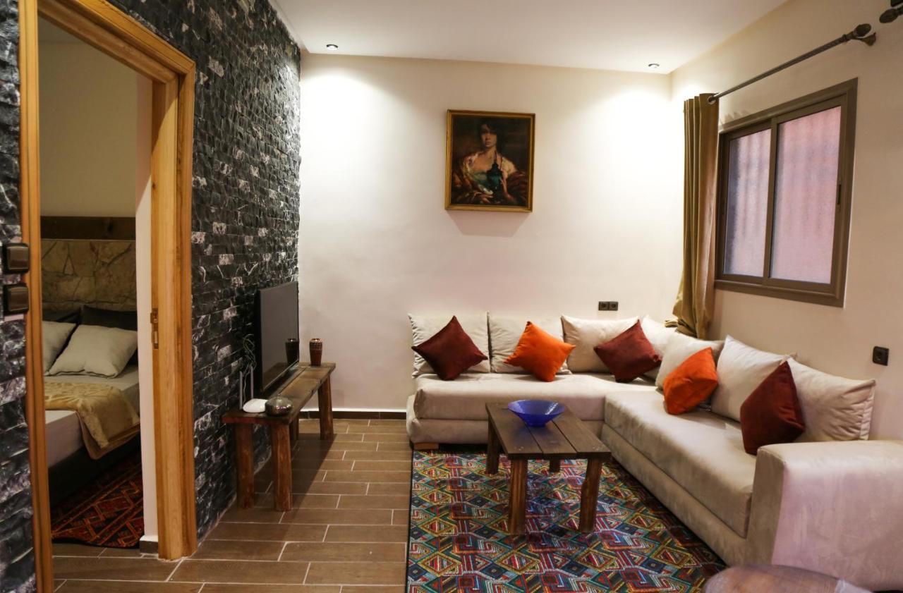 Issli Appartment Climatise Hiver Et Ete 아즈루 외부 사진