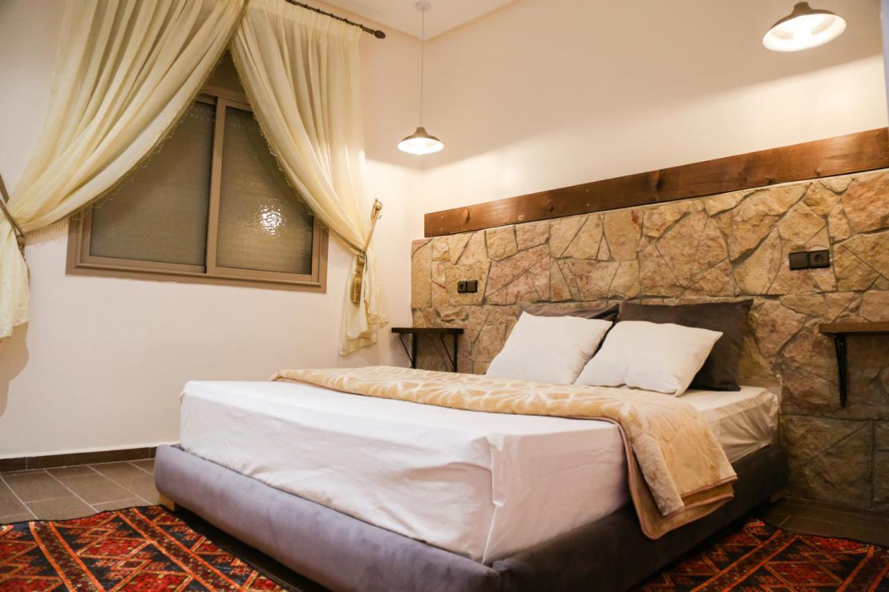 Issli Appartment Climatise Hiver Et Ete 아즈루 외부 사진