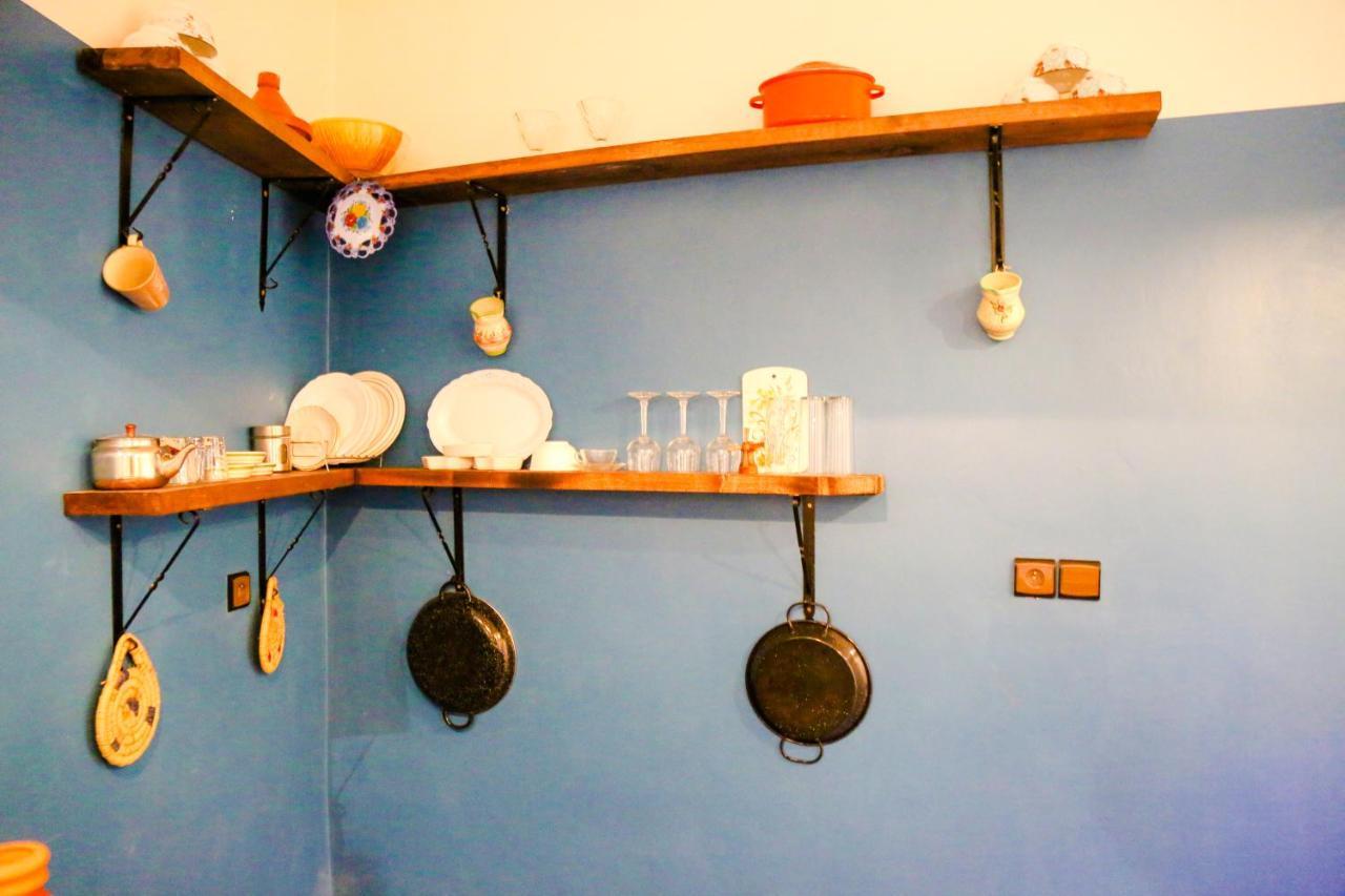 Issli Appartment Climatise Hiver Et Ete 아즈루 외부 사진