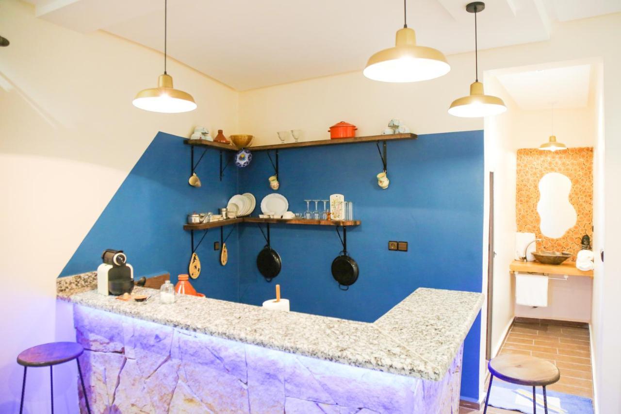 Issli Appartment Climatise Hiver Et Ete 아즈루 외부 사진