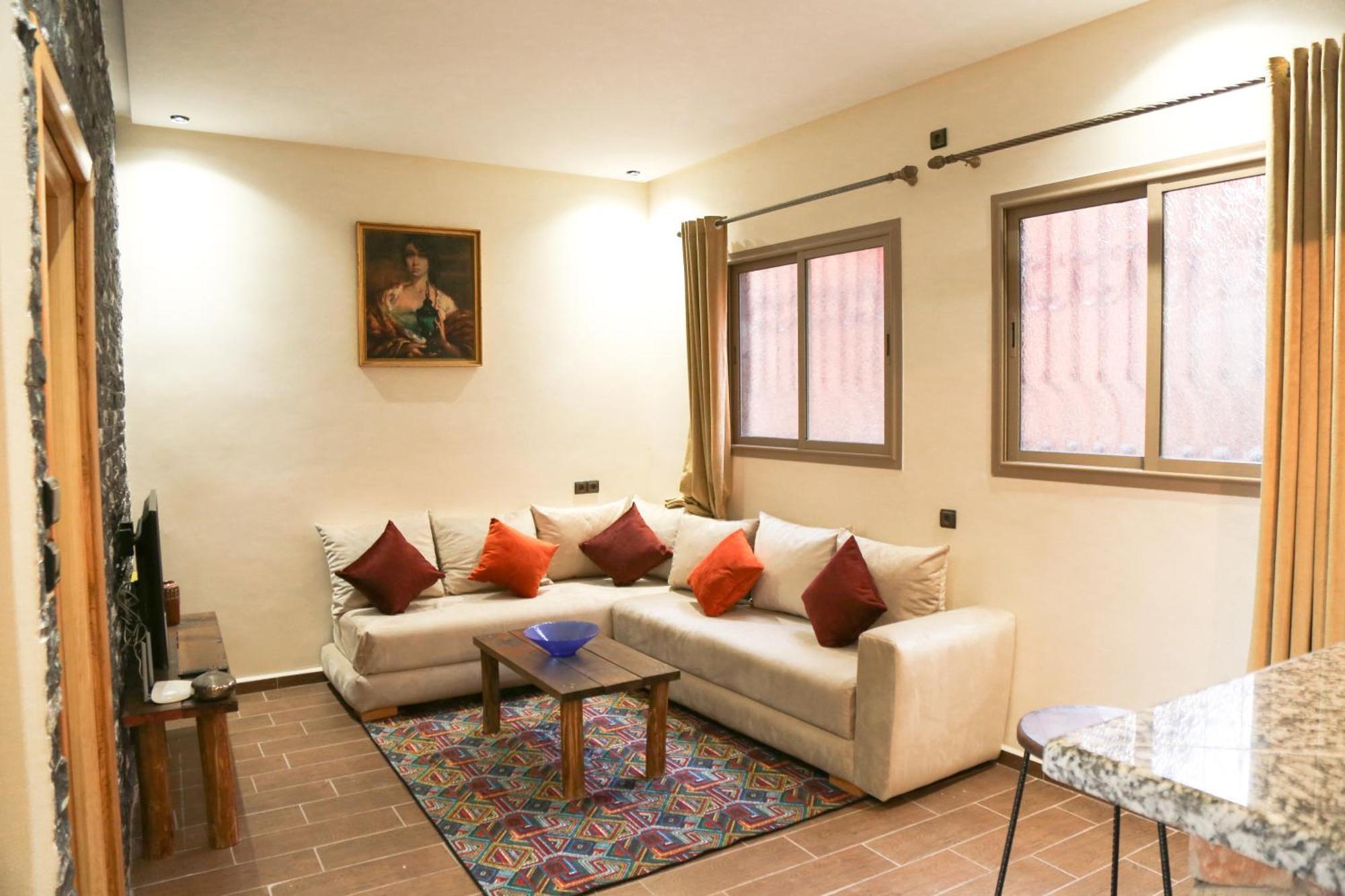 Issli Appartment Climatise Hiver Et Ete 아즈루 객실 사진